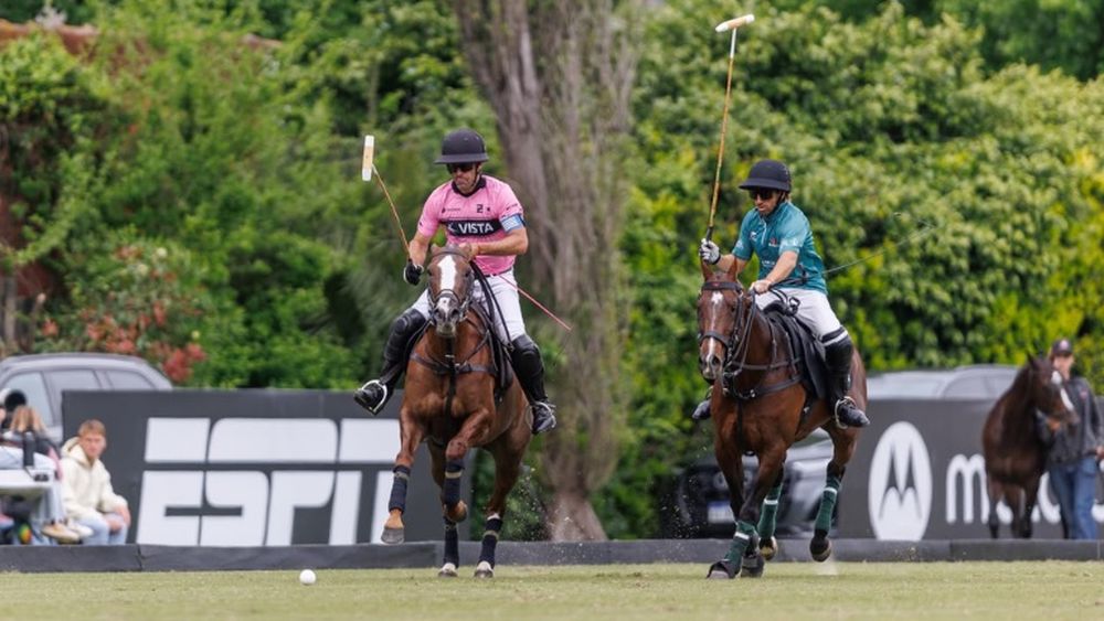 ATAQUE. Ellerstina jugará una final anticipada frente al campeón de Hurlingham.