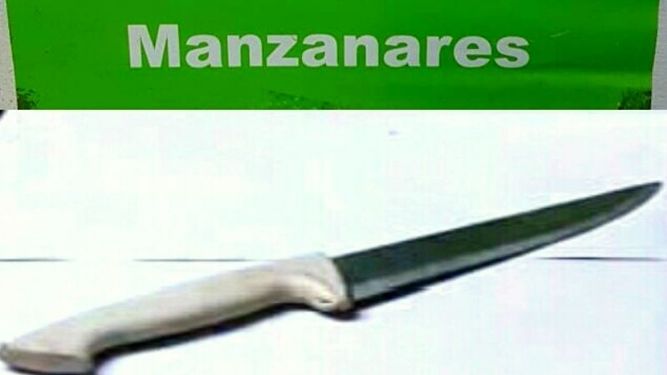 El cuchillo con el que atacó a la policía..