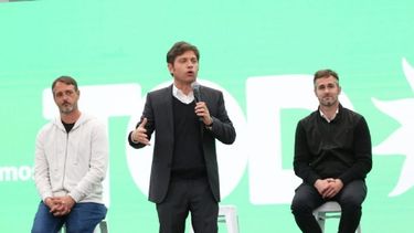 HABITUÉ. Kicillof, en una de sus repetidas visitas al distrito. .