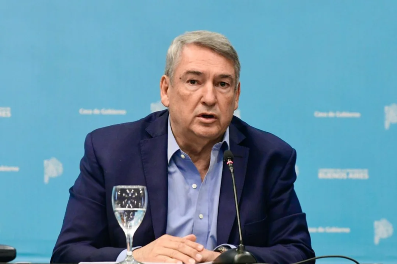 CRÍTICAS. DOnofrio participó de la conferencia junto a Bianco y Sileoni