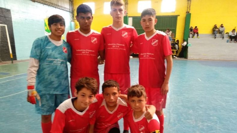 La 2008 de la Avenida protagonizó un entretenido 3-3 ante Defensores..