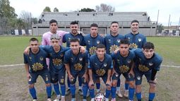 ONCE INICIAL. La formación de Metalúrgico que dividió puntos en casa.