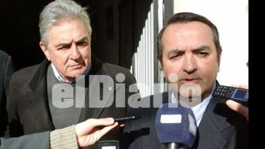 Uriburu (der.) junto a Linares..