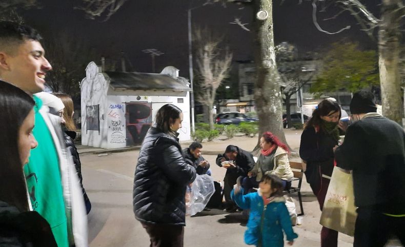 La Noche de la Caridad se realiza los lunes.