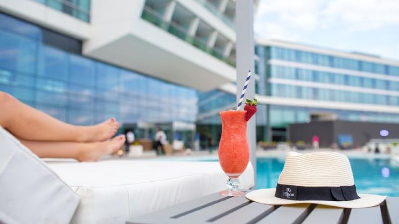 Solo quienes se alojen en hoteles deberán contar con el permiso de la App Cuidar Verano..