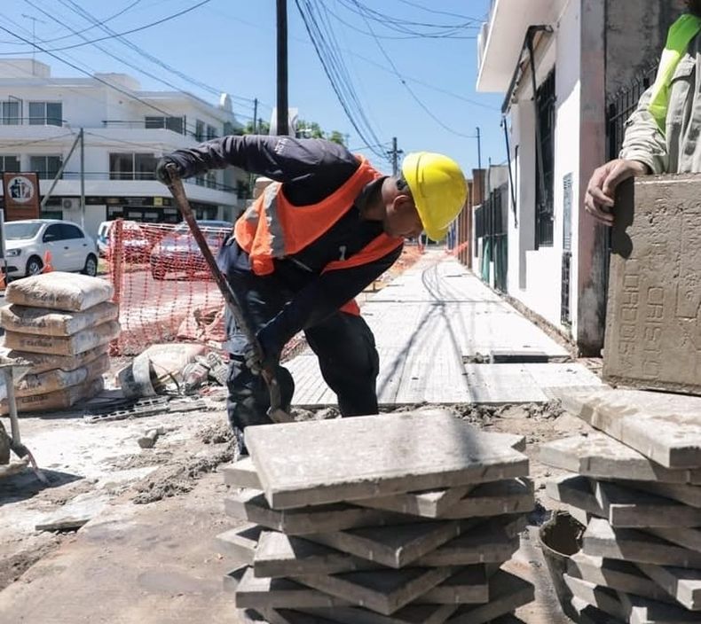 VEREDAS Caminar por el centro de Pilar es toparse con obras en cada cuadra