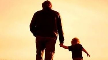 Los niños podrán acompañar a adultos en compras y trámites