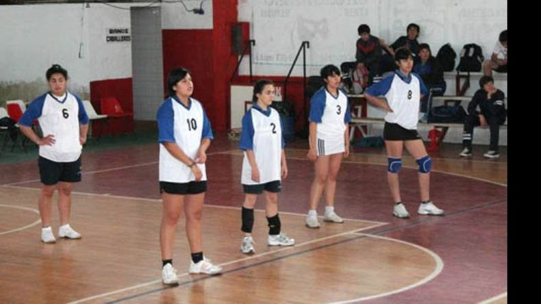 El voley femenino entregó ayer más clasificados al Regional..