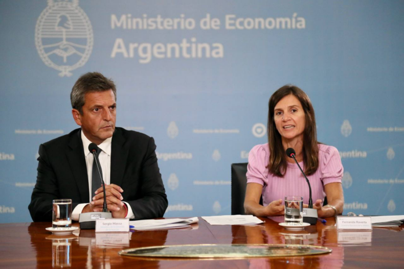 ANUNCIO. Sergio Massa y Fernanda Raverta dieron el detalle de los créditos. &nbsp;