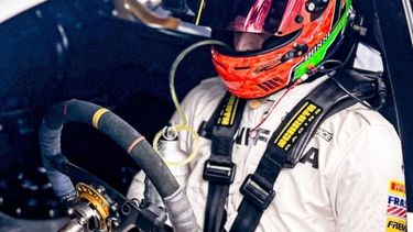 Matías Rossi en la butaca del Ford se prepara para el desafío en Concepción del Uruguay.