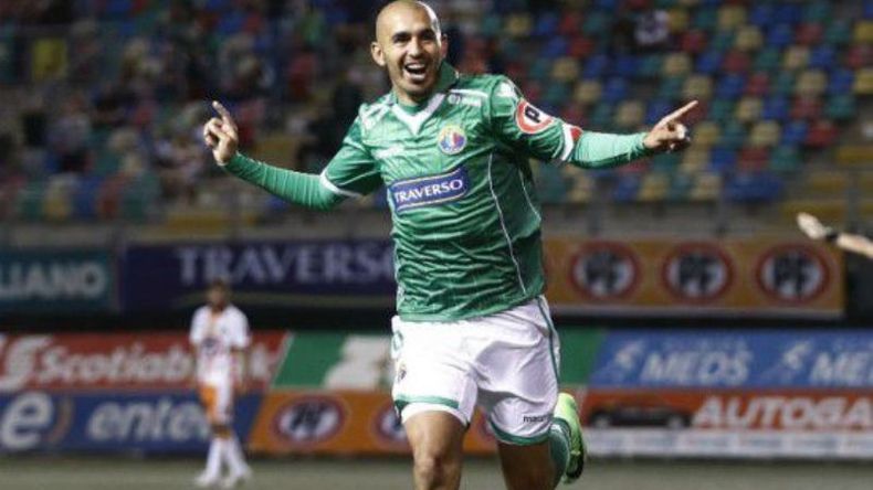 El Pájaro festeja el 2º gol de Audax. Foto PrensaFutbol.