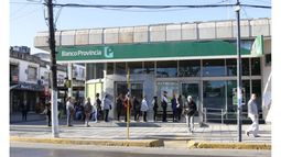 DESBORDADO. Desde La Bancaria preocupa la saturación del Provincia..