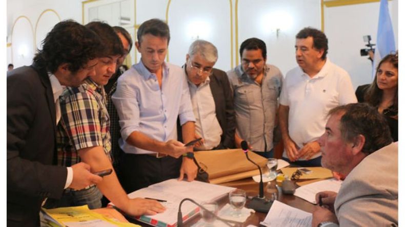 DIVIDIDOS. El proyecto se aprobó a pesar de la negativa oficialista y sus aliados..
