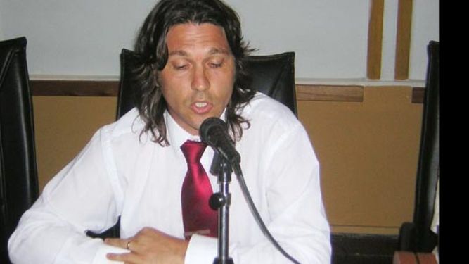 Para Ranieli, el aumento sin permiso es una “falta de respeto” al HCD..