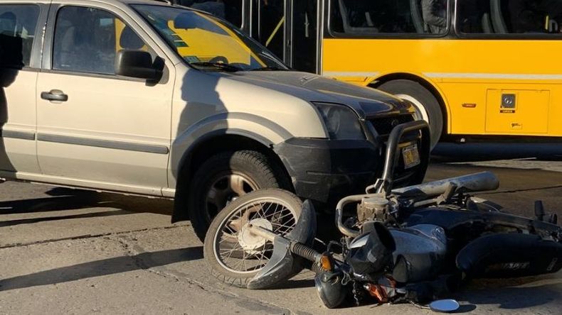 El accidente tuvo lugar en la bajada de Caamaño, mano a CABA. .