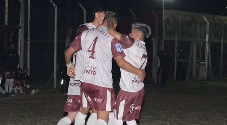 FESTEJO. Monterrey regresa a la cancha buscando el triunfo que lo deje líder.