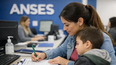La libreta AUH de ANSES certifica que los menores de edad cumplieron con los controles sanitarios, el calendario de vacunación y el ciclo lectivo. La libreta AUH de ANSES certifica que los menores de edad cumplieron con los controles sanitarios, el calendario de vacunación y el ciclo lectivo.