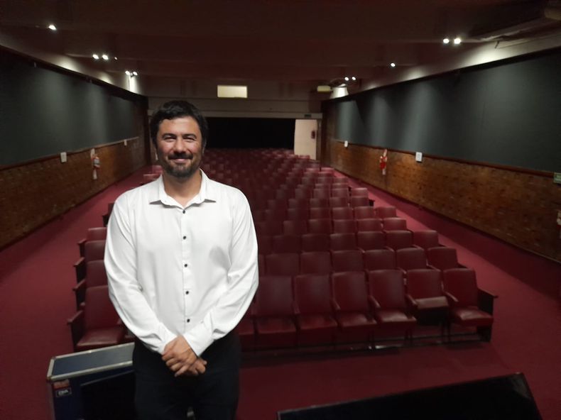 ESCENARIO. Después de la audiencia pública, Alejandro García compartió detalles del proyecto. &nbsp;