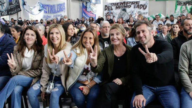 PERONISMO. Achával participó en Baradero de la cumbre sindical del PJ bonaerense. .