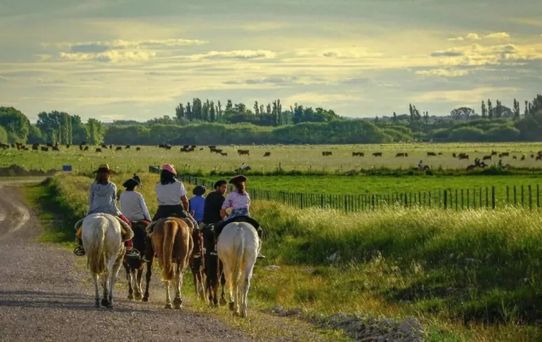 Disfrutar del Turismo Rural. (Infocielo)..png