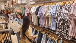 Las ventas de indumentaria acumula dos años de retroceso. Las ventas de indumentaria acumula dos años de retroceso.