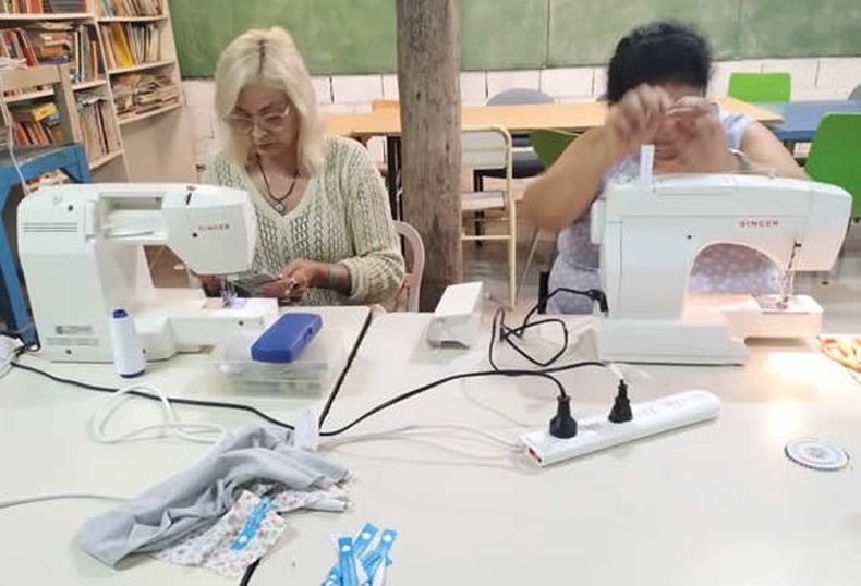 La Red de Costureras Solidarias de Pilar impulsa el registro.