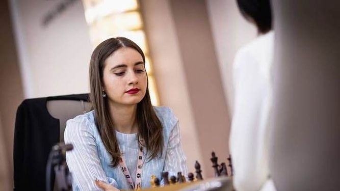 PARTIDA. Candela Francisco finalizó 41° en el torneo de rápidas del Mundial de Ajedrez.