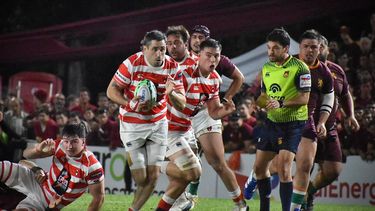 Alumni jugó un gran primer tiempo. Pero cometió errores en el segundo y Newman los aprovechó para llevarse la semifinal.&nbsp;