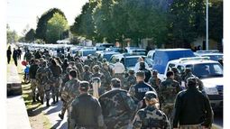 500 efectivos hicieron rastrillaje, ayer, en Olavarría. .
