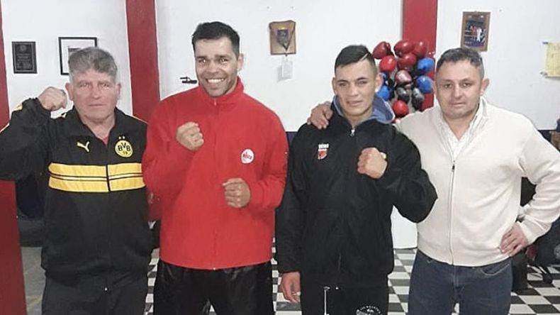 EN GUARDIA. Haedo (tercero desde la derecha) junto a Ferreiro, Fernández y López..