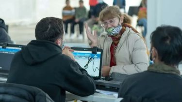 EN EL BARRIO. Los operativos seguirán hasta el viernes en el distrito..