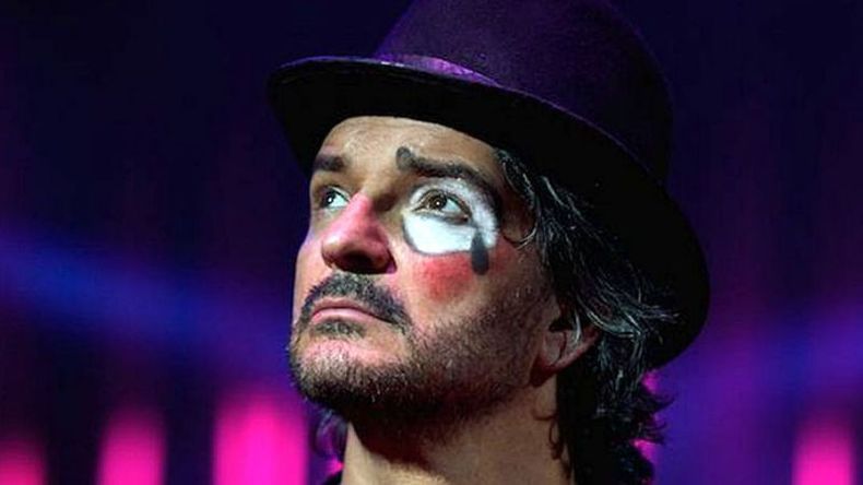 ARRASA. El nuevo trabajo de Arjona ya es un éxito. .