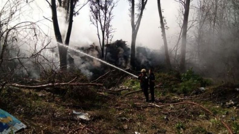 Bomberos piden a los vecinos que eviten la quema de ramas y basura. .