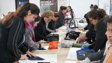 El CMFP capacita en gran cantidad de oficios. El CMFP capacita en gran cantidad de oficios.