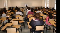 CRECE. Las aulas del Pellegrini recibieron este año 900 nuevos alumnos..