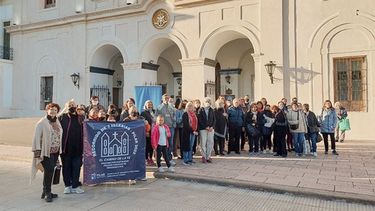 Agradecemos a quienes participaron en la octava edición del tradicional Recorrido de las 7 Iglesias por las parroquias y capillas de #Pilar. Cada una cuenta con su historia y atractivo particular; allí hubo lugar para un momento de oración y reflexión sobre la pasión de Cristo. Pilar Turismo / @PilarTurismo..