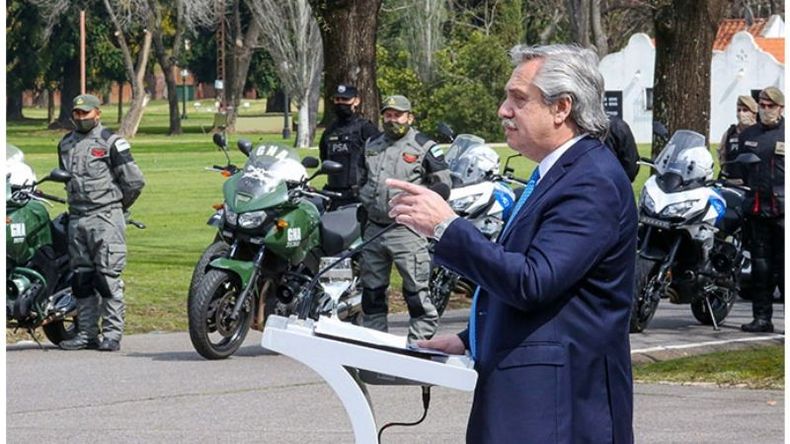 REFUERZOS. Fernández presentó el plan desde la Quinta de Olivos..