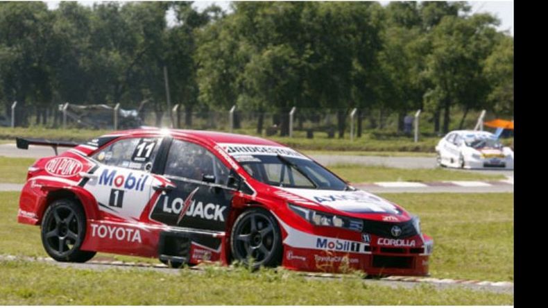 MÁS RÁPIDO. Rossi necesita un salto de calidad para la clasificación..