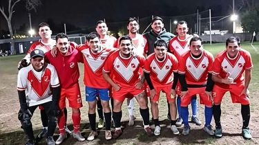 La formación de Sportivo Pilar que lidera la Copa Pilar.