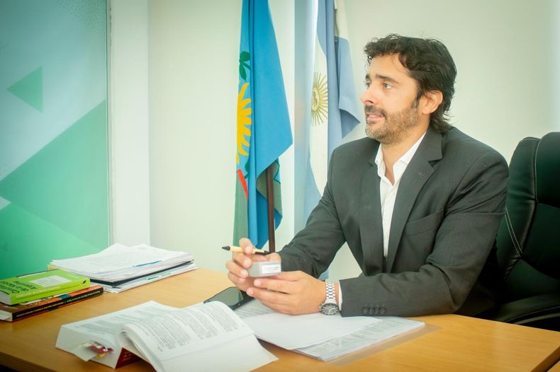 DEFENSOR DEL PUEBLO. Adri&aacute;n Maciel hizo la presentaci&oacute;n ante Vialidad Nacional.&nbsp;