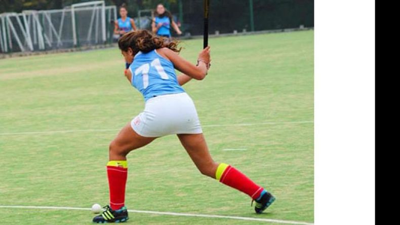 Delfina Ricordi marcó los dos goles en la victoria de la Quinta de San Patricio A..