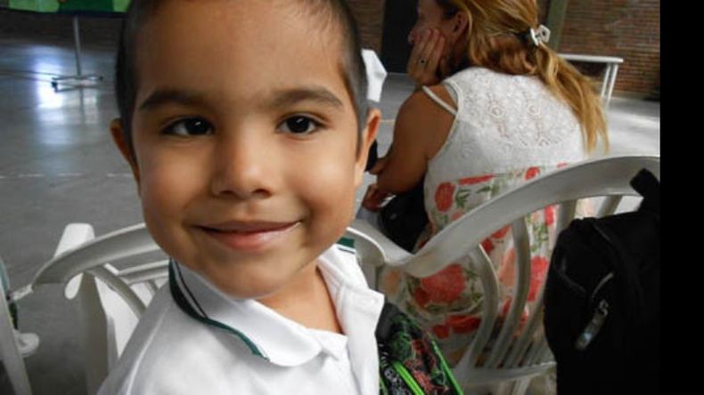 Mauricio en su primer día de clases en el colegio Nuestra Señora del Pilar (Jardín Parroquial).