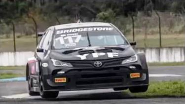 El Toyota de Rossi voló en Concordia.