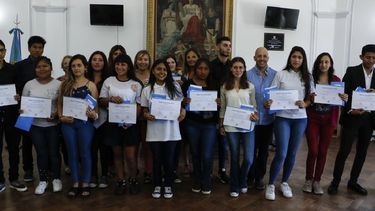 Reconocieron a los mejores promedios de escuelas públicas
