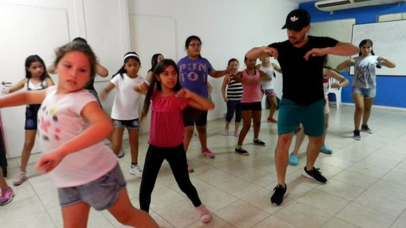 DANZAS. Una de las actividades que se dictan en las casa de cultura..