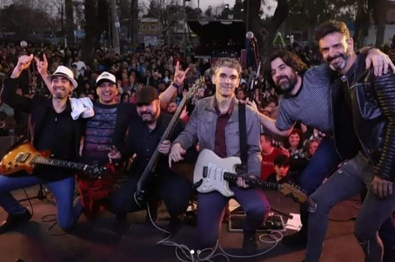 Tren de Escape, una de las que forma parte de Pilar Rock.