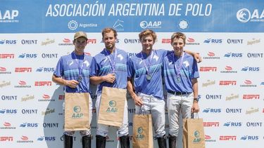 El cuarteto de Ellerstina dominó la Copa Presidente en su casa.