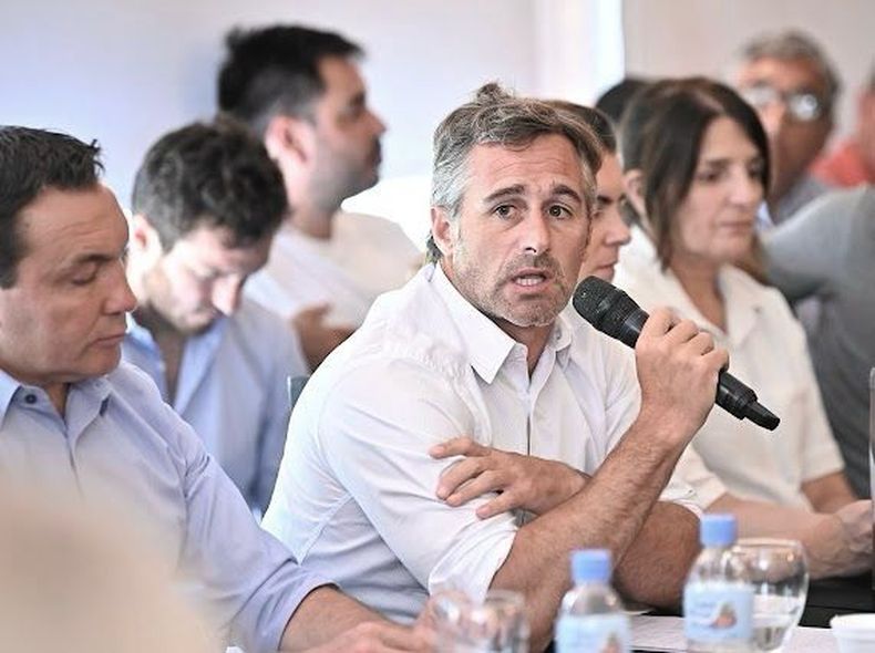 TIENE LA PALABRA. Achával durante el encuentro de este lunes.