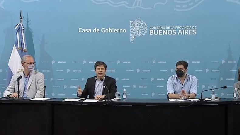 ANUNCIO. Kicillof celebró la baja de los casos y el pase a una nueva etapa en el AMBA. .