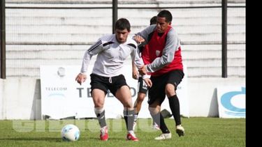 Tras la lesión de Gonzalo Gil, Lionel Fonzalida sería titular ante Laferrere..